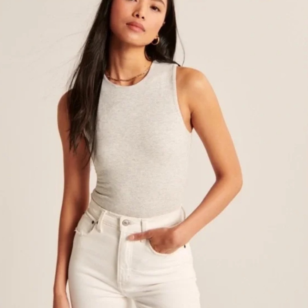 NWT Abercrombie Soft AF Cotton Seamless Crew Tank Light Grey Bodysuit